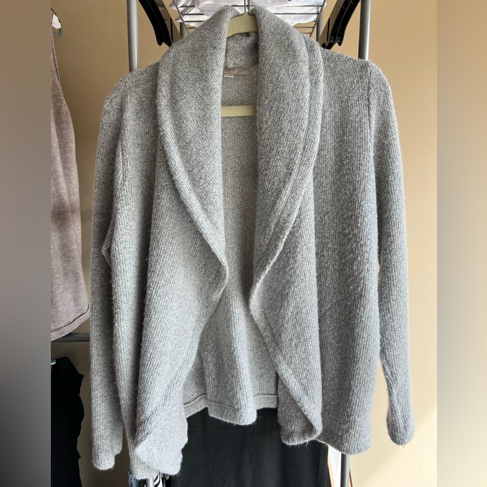 Grey cardigan